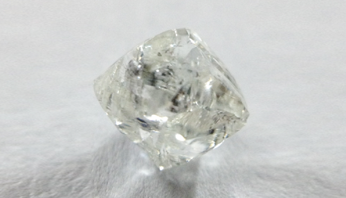 Diamond octahedron crystal